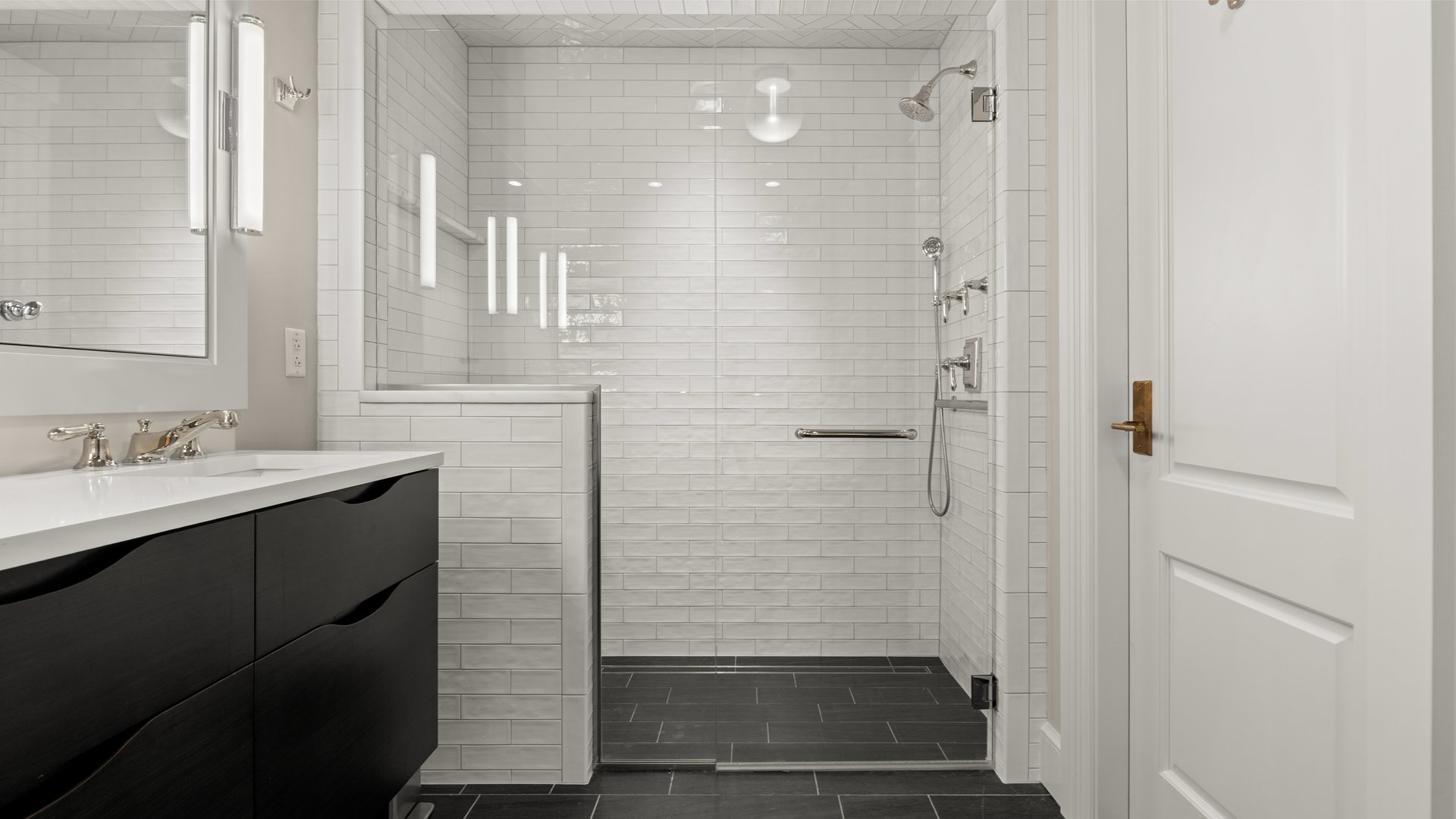 165 Kemble St  #18 Photo 19