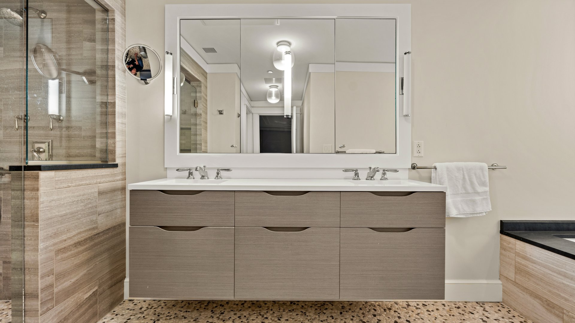 165 Kemble St  #18 Photo 24