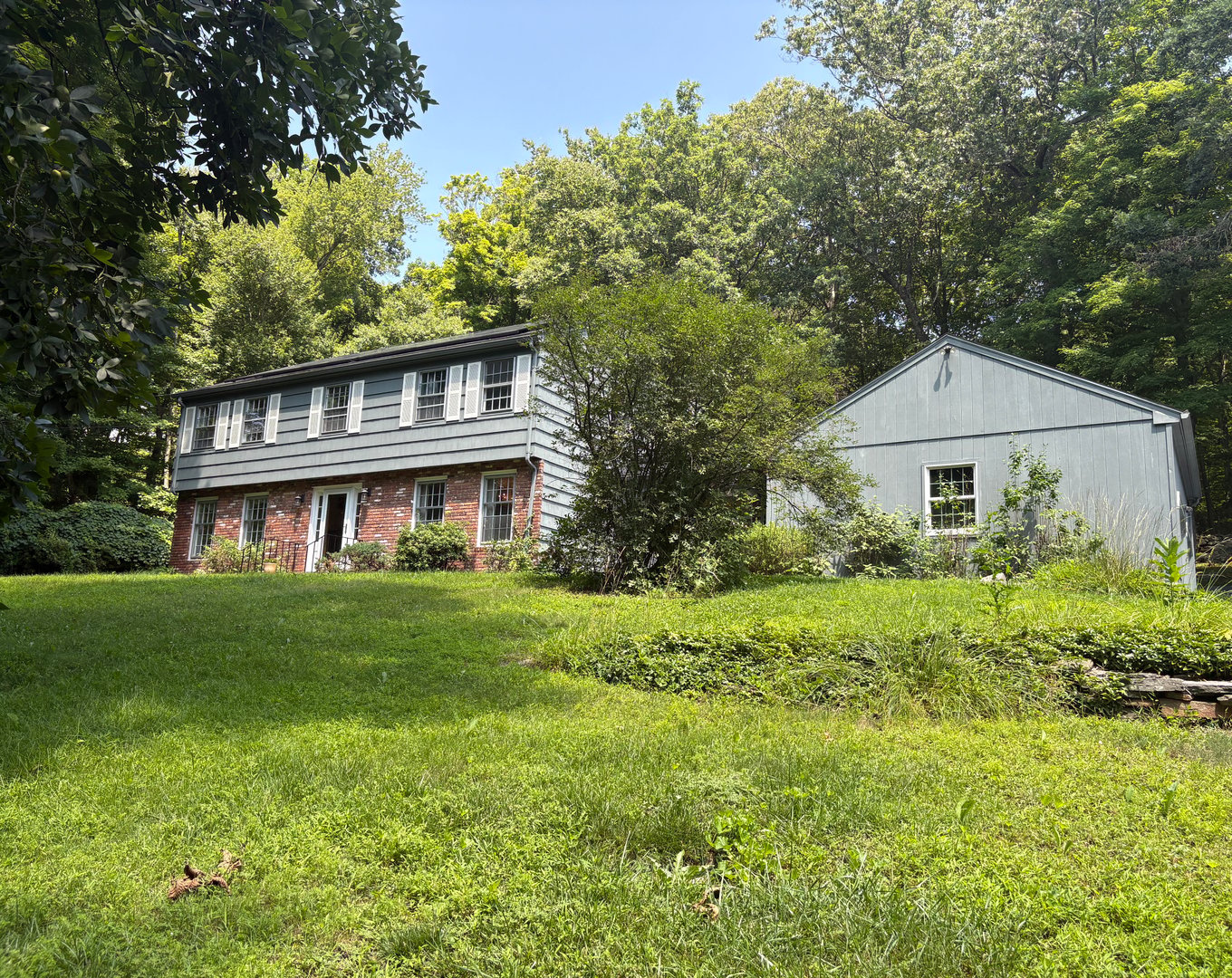 50 Deerfield Drive Photo 2