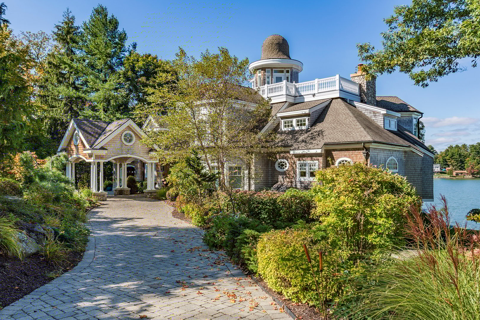 10 Evans Passway Photo 1