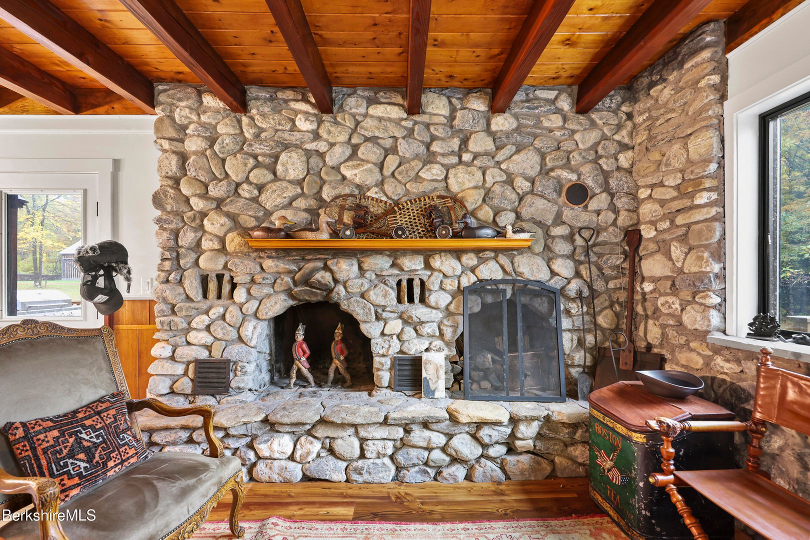 327 Chester Rd Photo 13