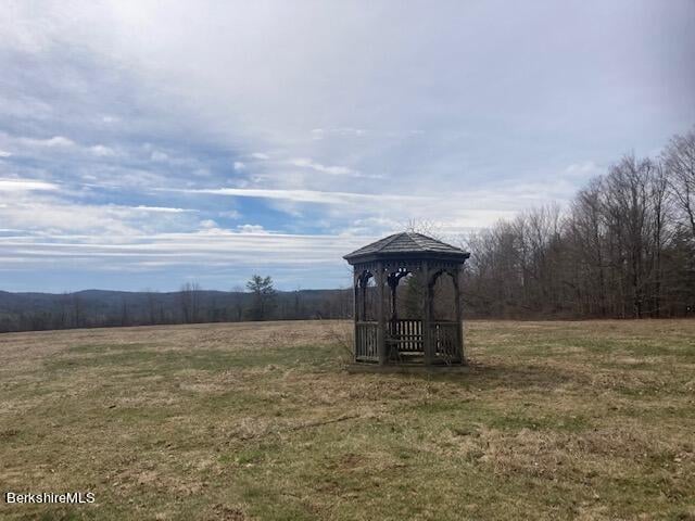 390 Tamaridge Rd Photo 10