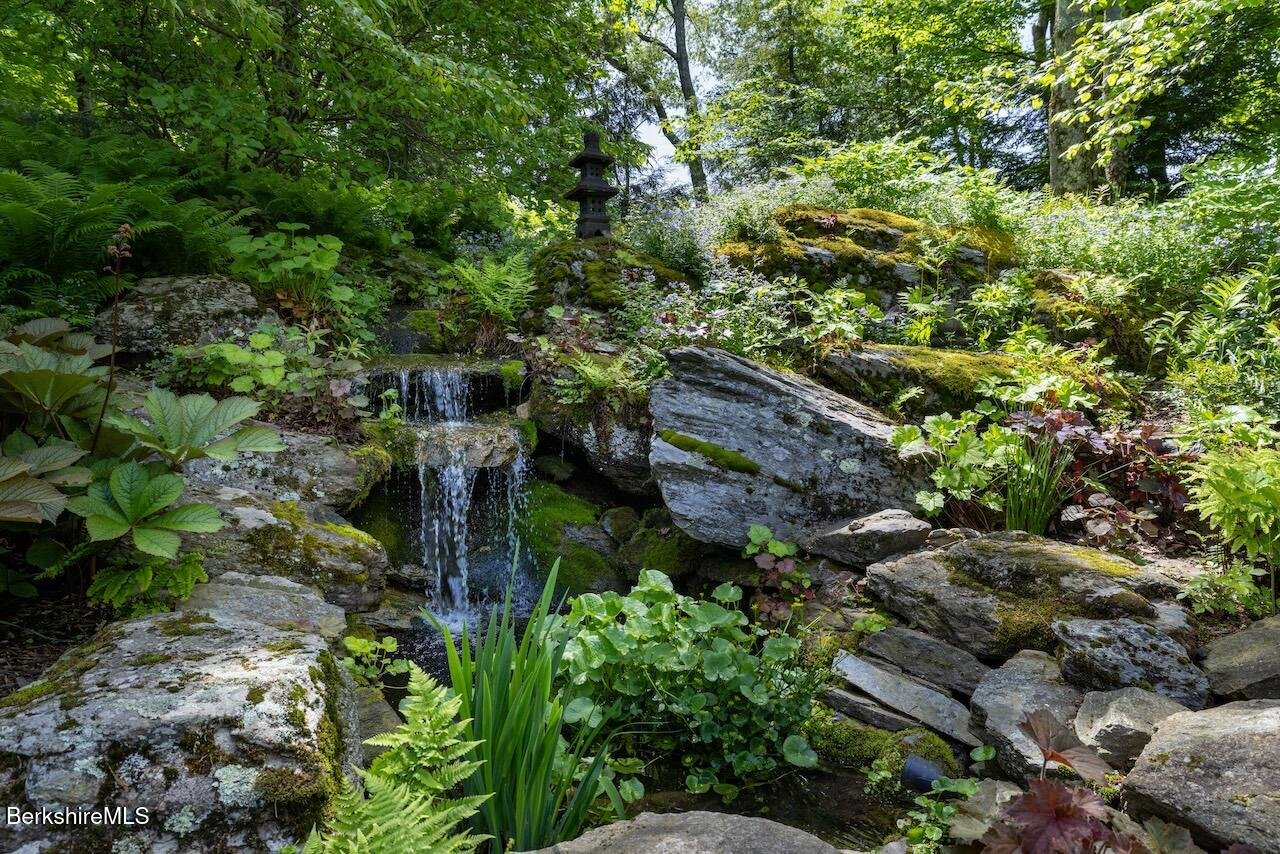 Alford Single Family Photo 57