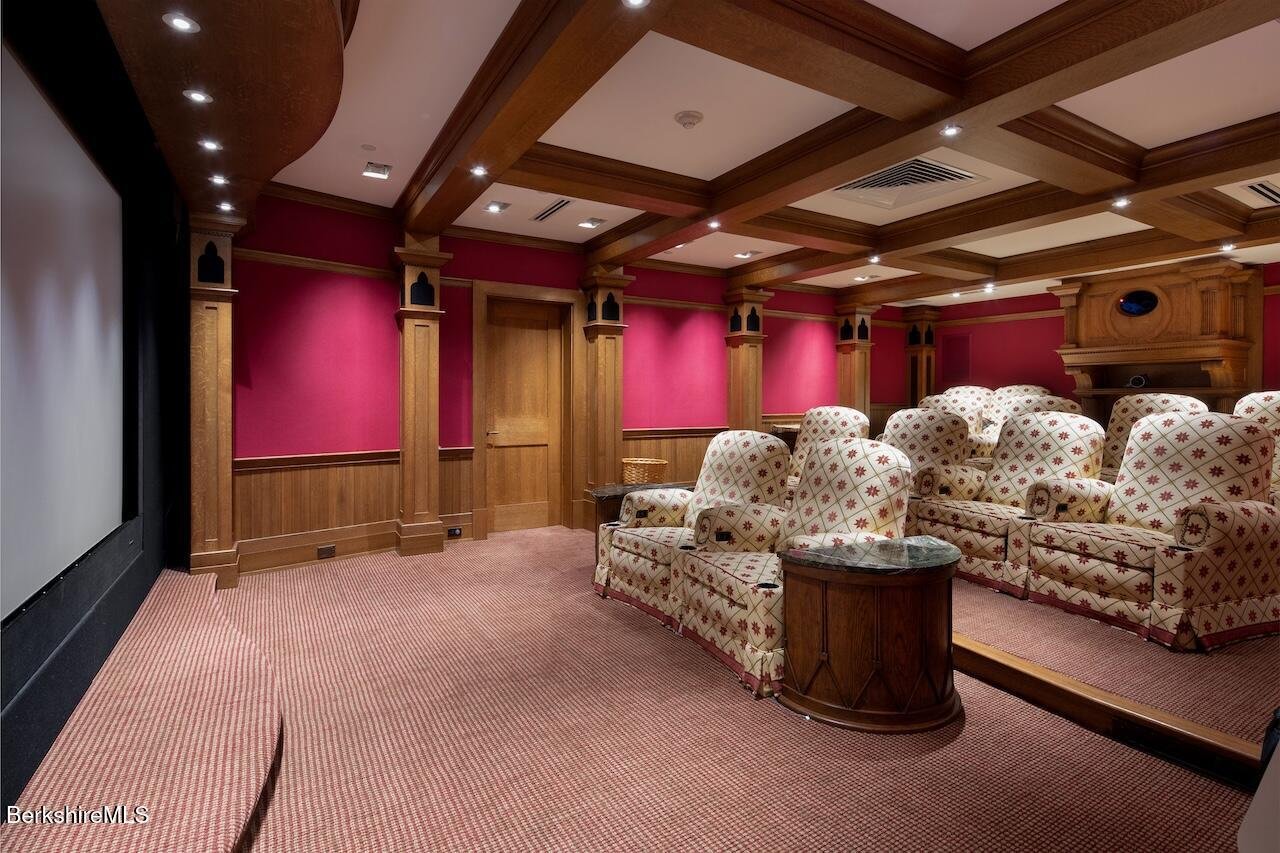 Alford Single Family Photo 43