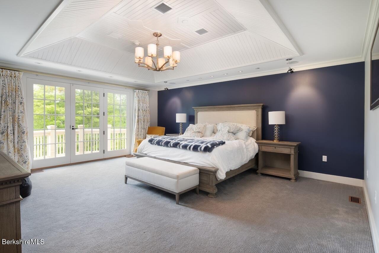 Alford Single Family Photo 29