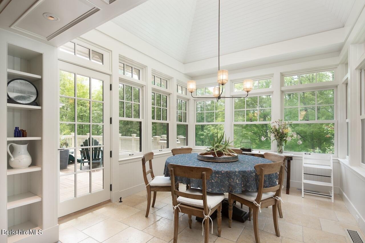 Alford Single Family Photo 23