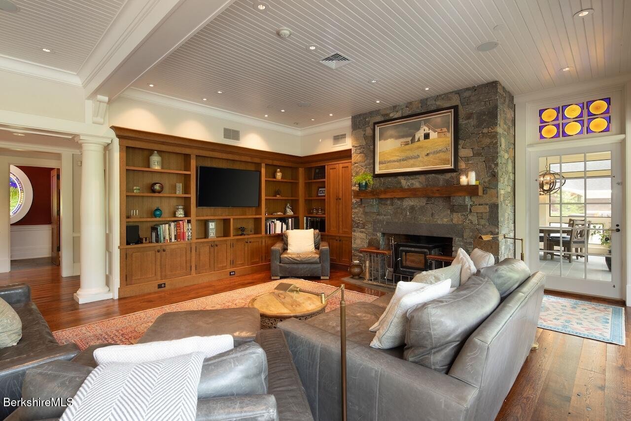 Alford Single Family Photo 10