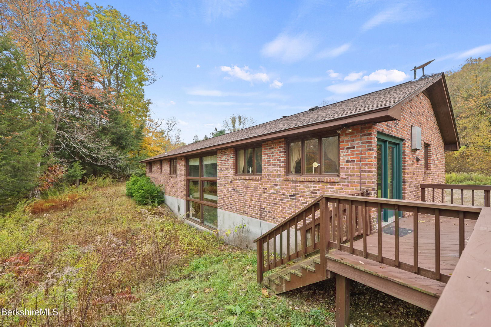 490 Kirchner Rd Photo 2