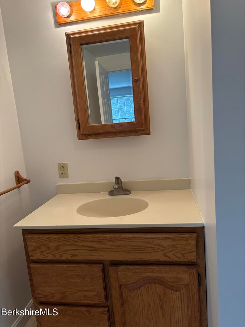 159 Simmons Rd Photo 21