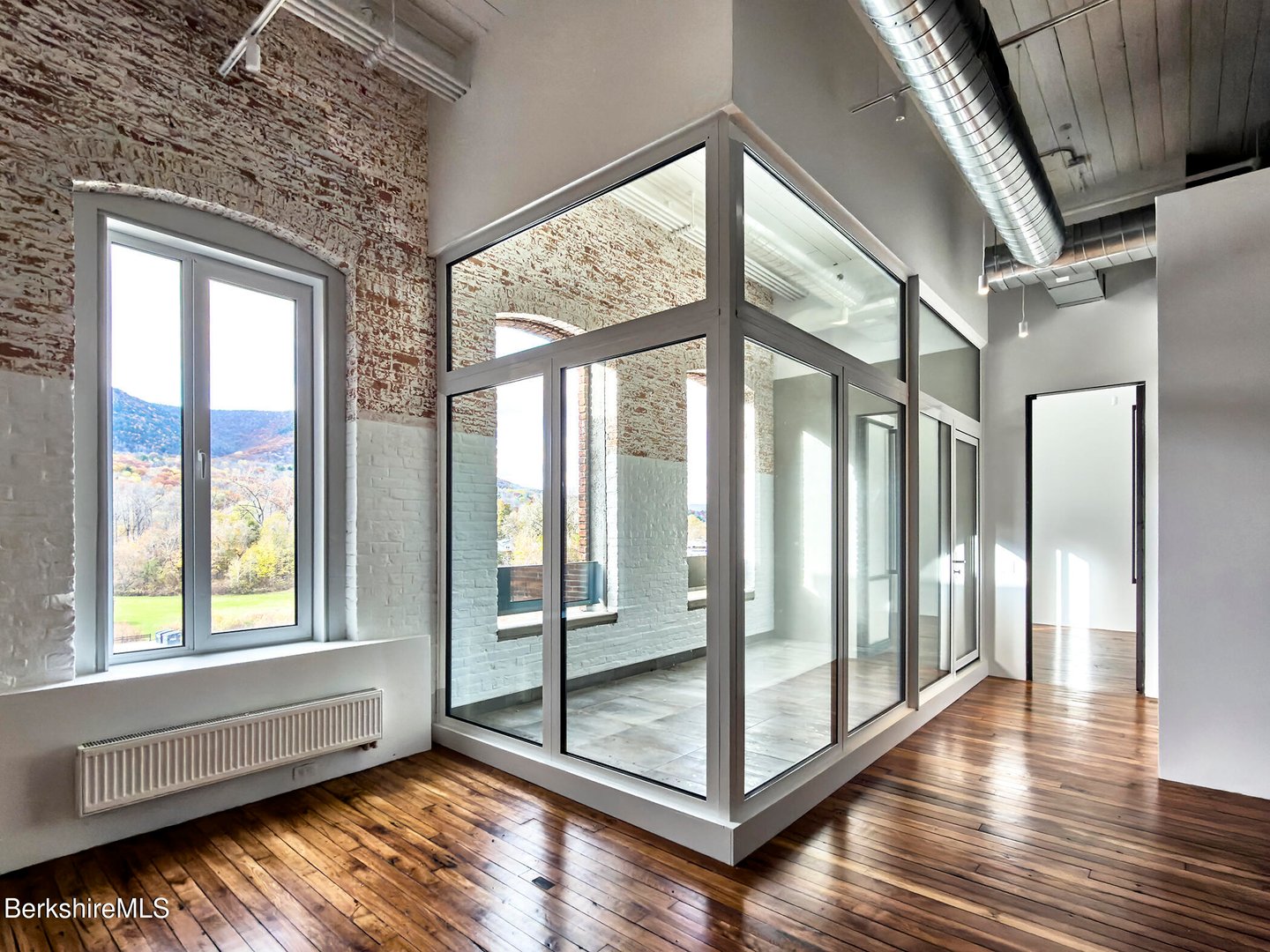 520 State Rd  #402 Photo 11