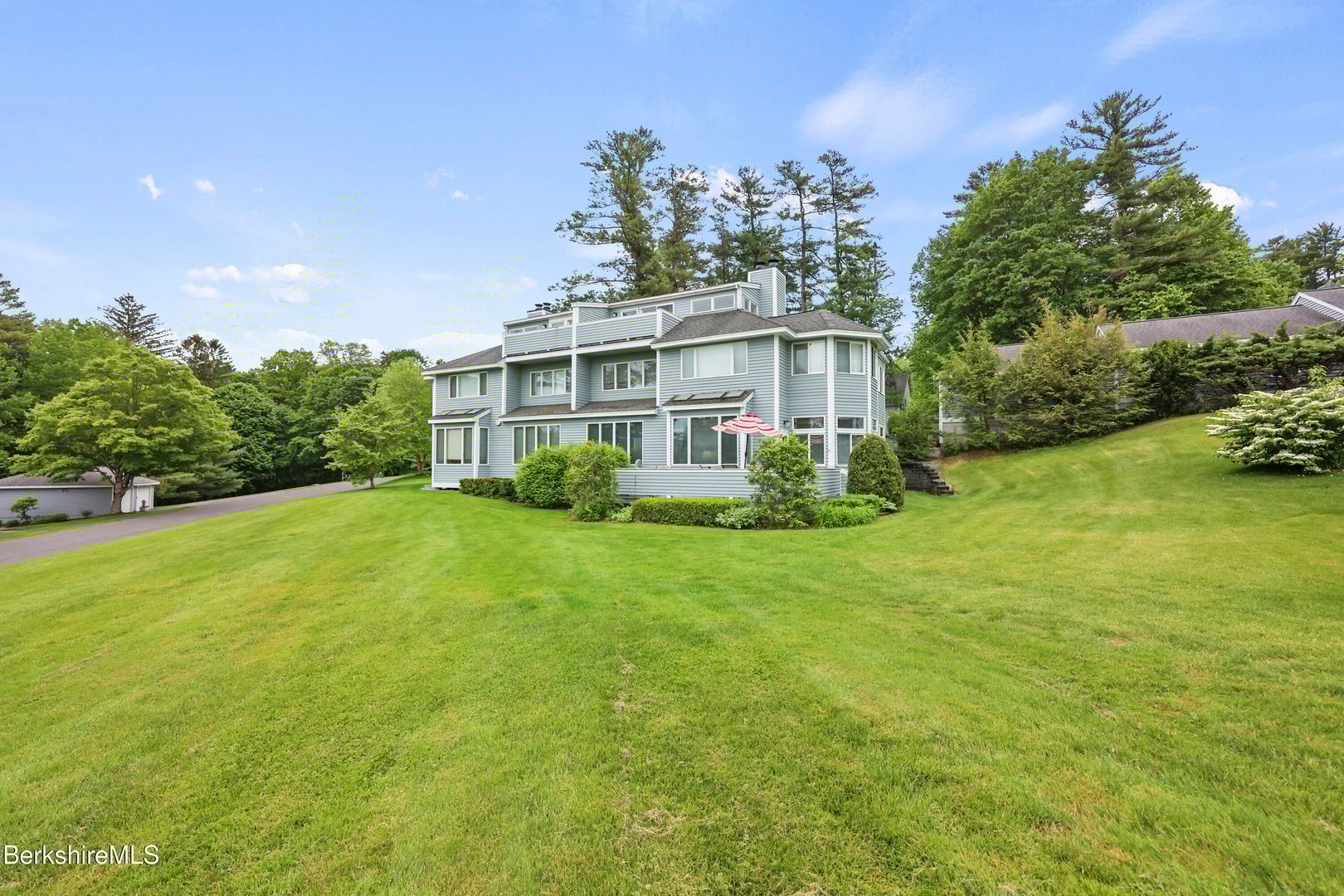 770 Summer St  #3A Photo 35