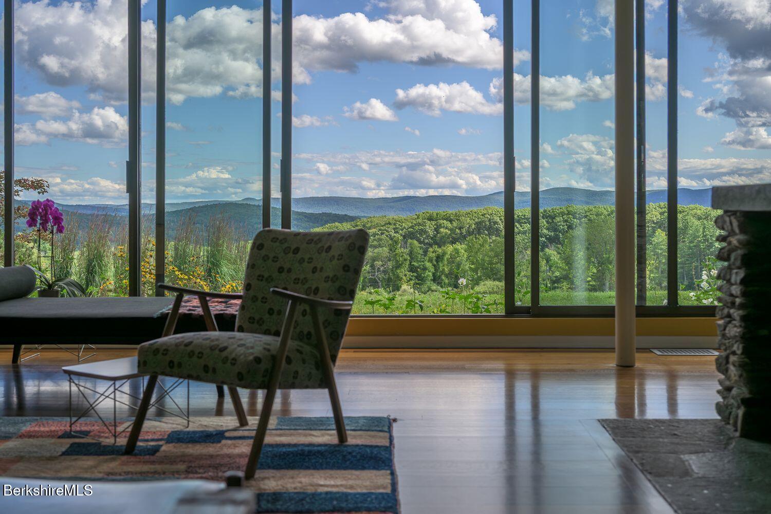 651 Hayes Hill Rd Photo 23