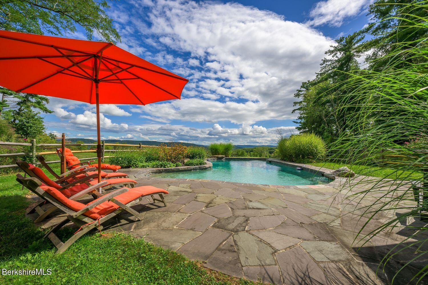 651 Hayes Hill Rd Photo 11