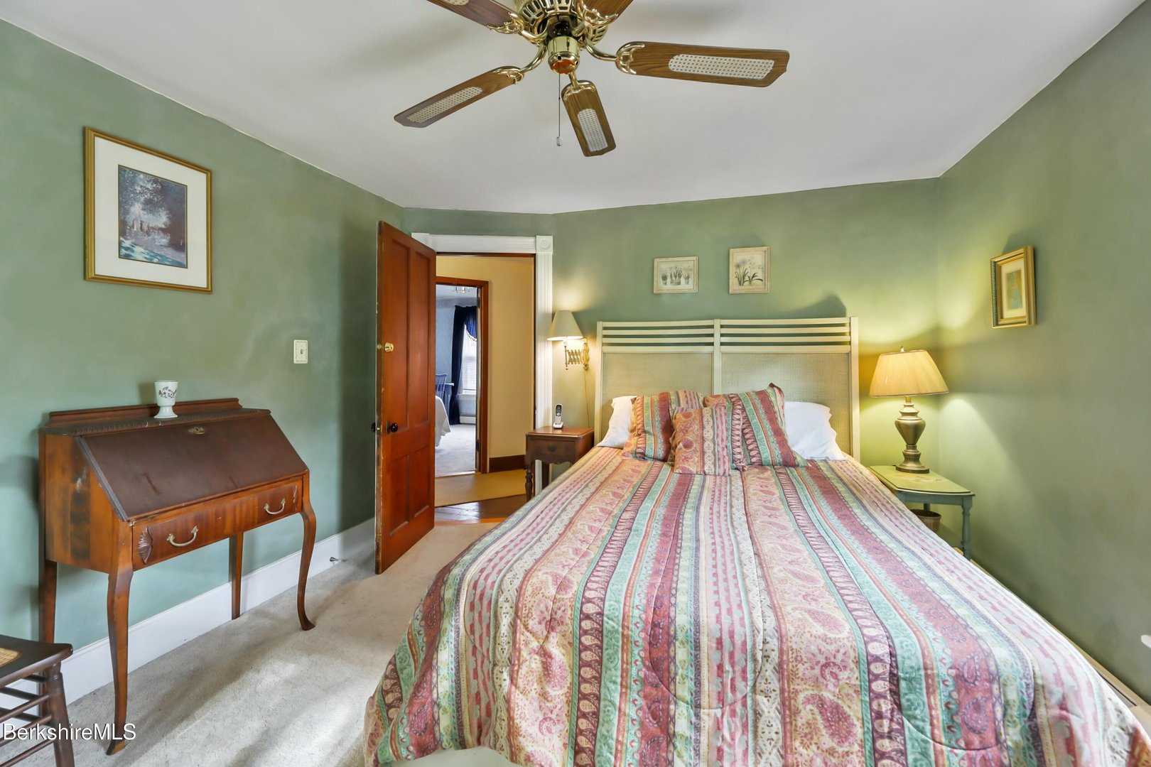 212 Highland St Photo 28