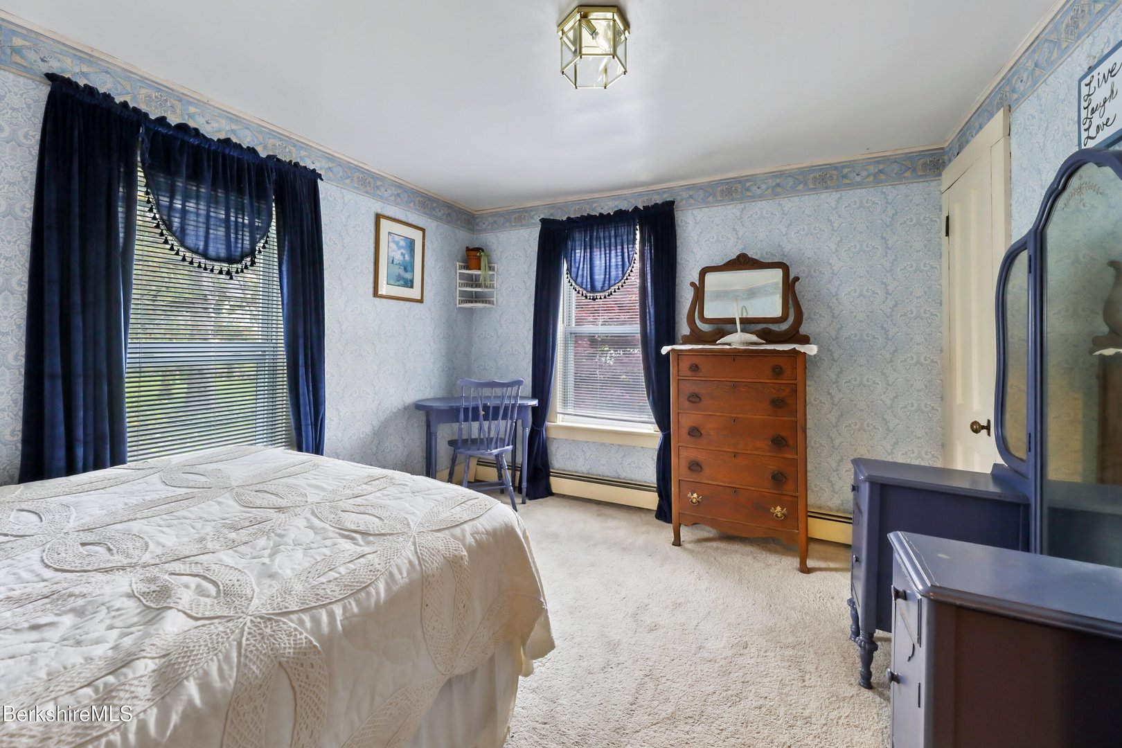 212 Highland St Photo 29