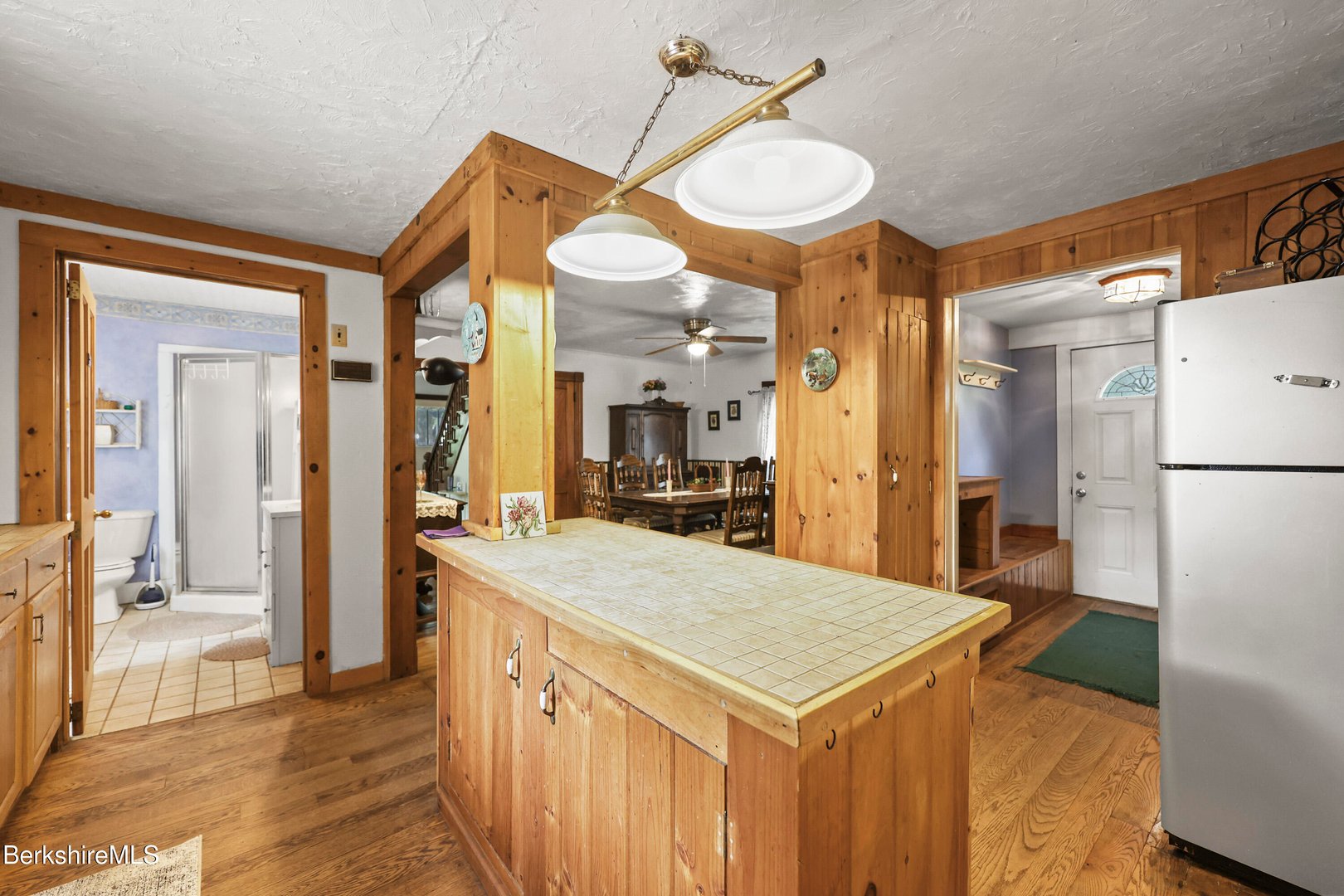 212 Highland St Photo 14