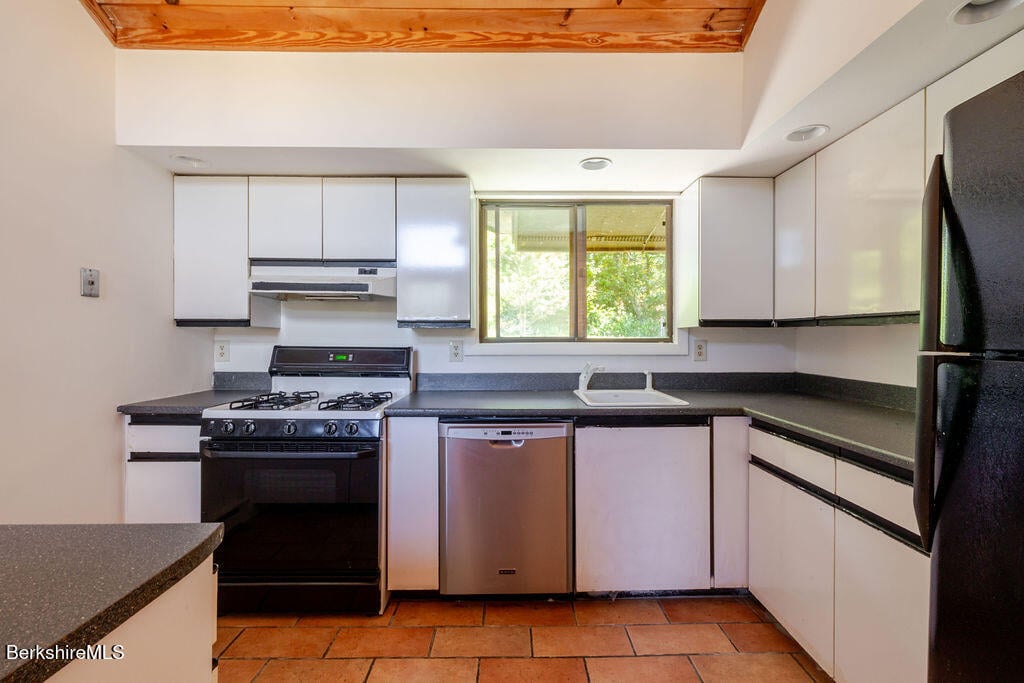 13 Hayes Pond Rd Photo 26