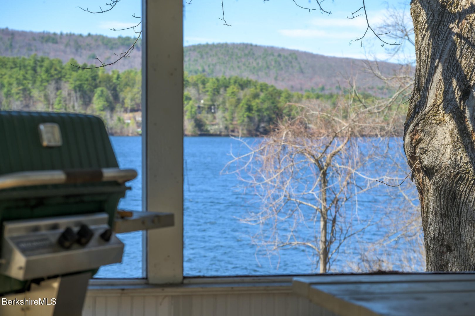 11 Mahkeenac Ter Photo 18