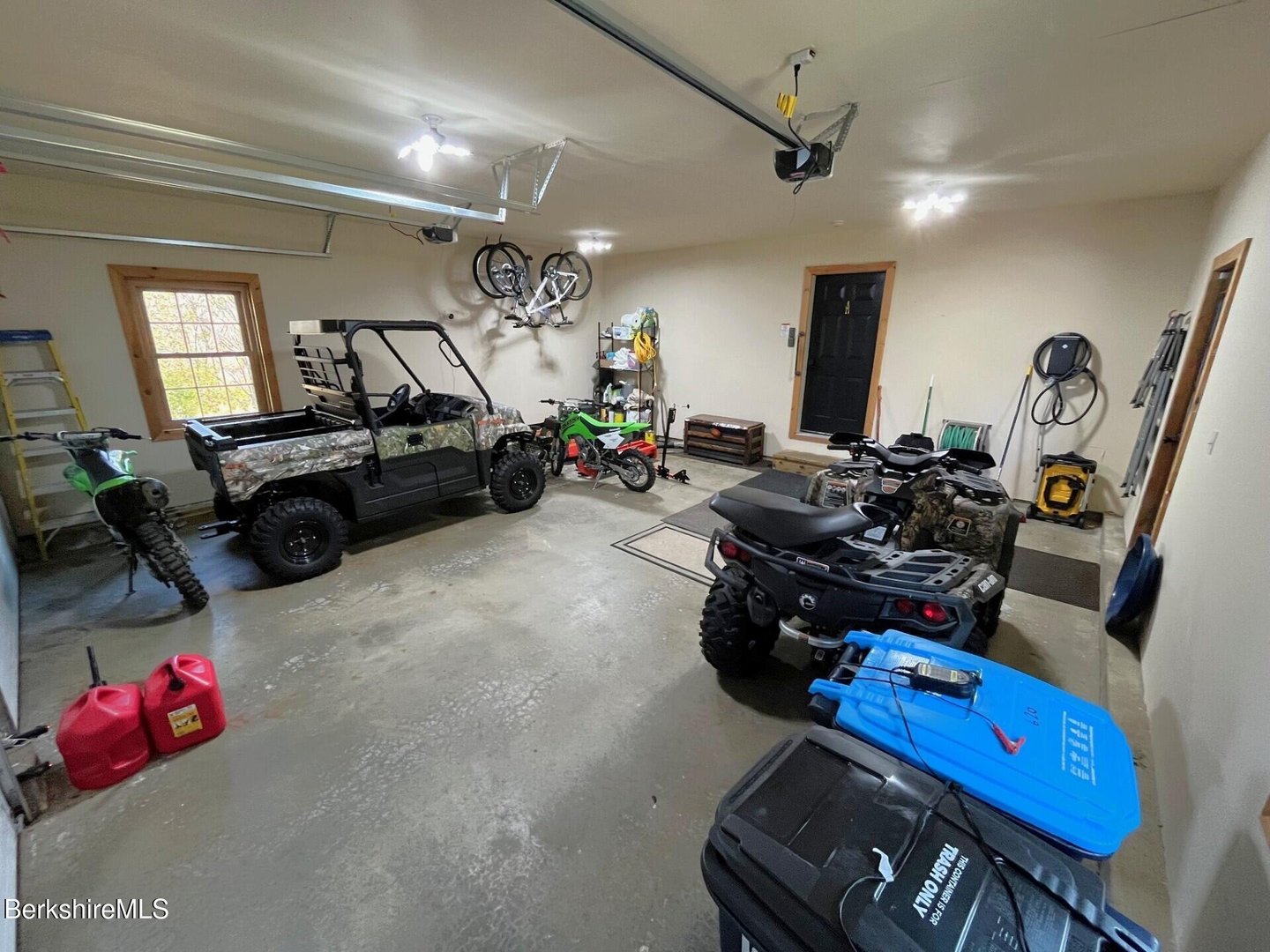 1020 Cascade St Photo 45