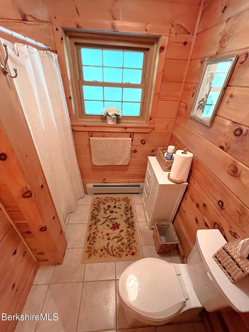 1020 Cascade St Photo 13