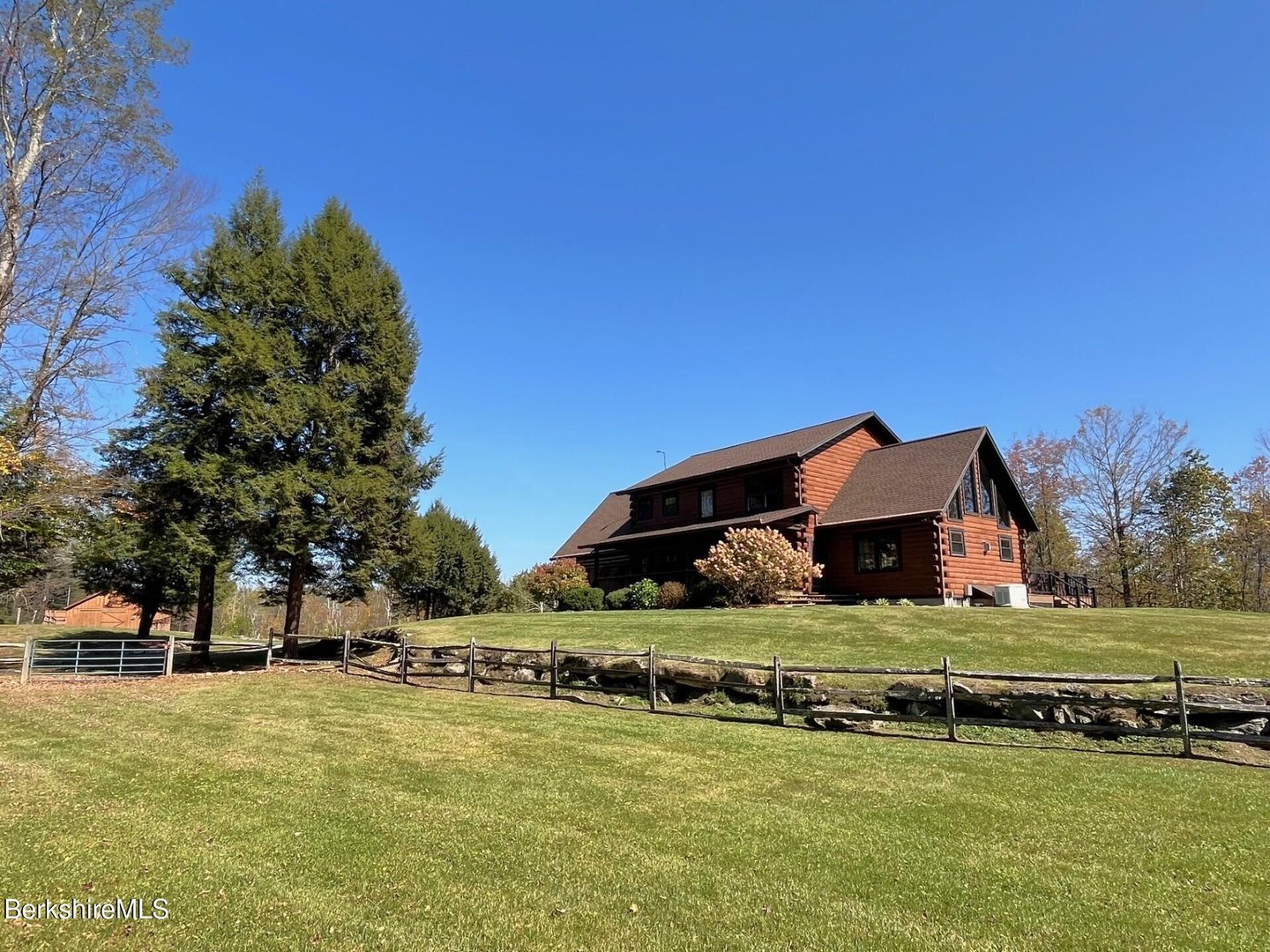 1020 Cascade St Photo 7