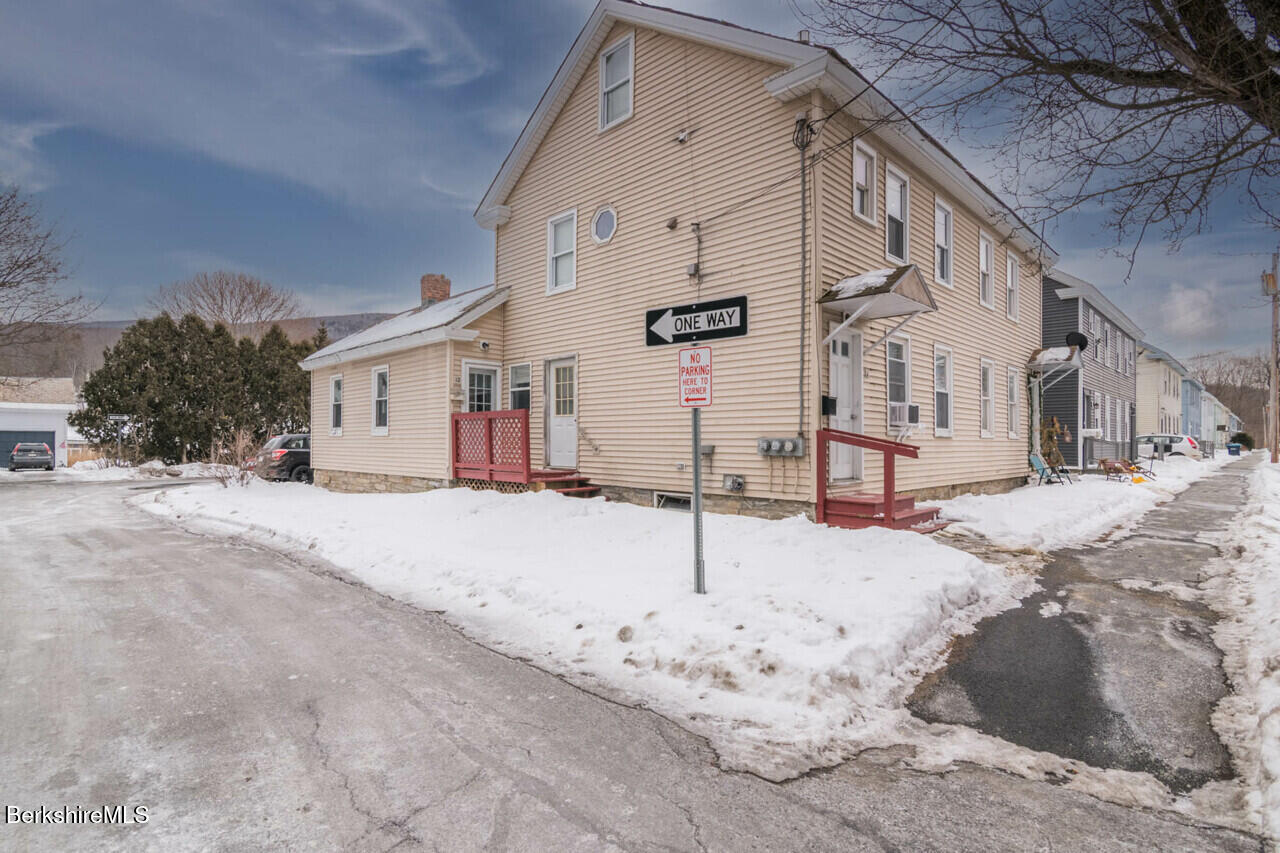 290 Cole Ave Photo 8