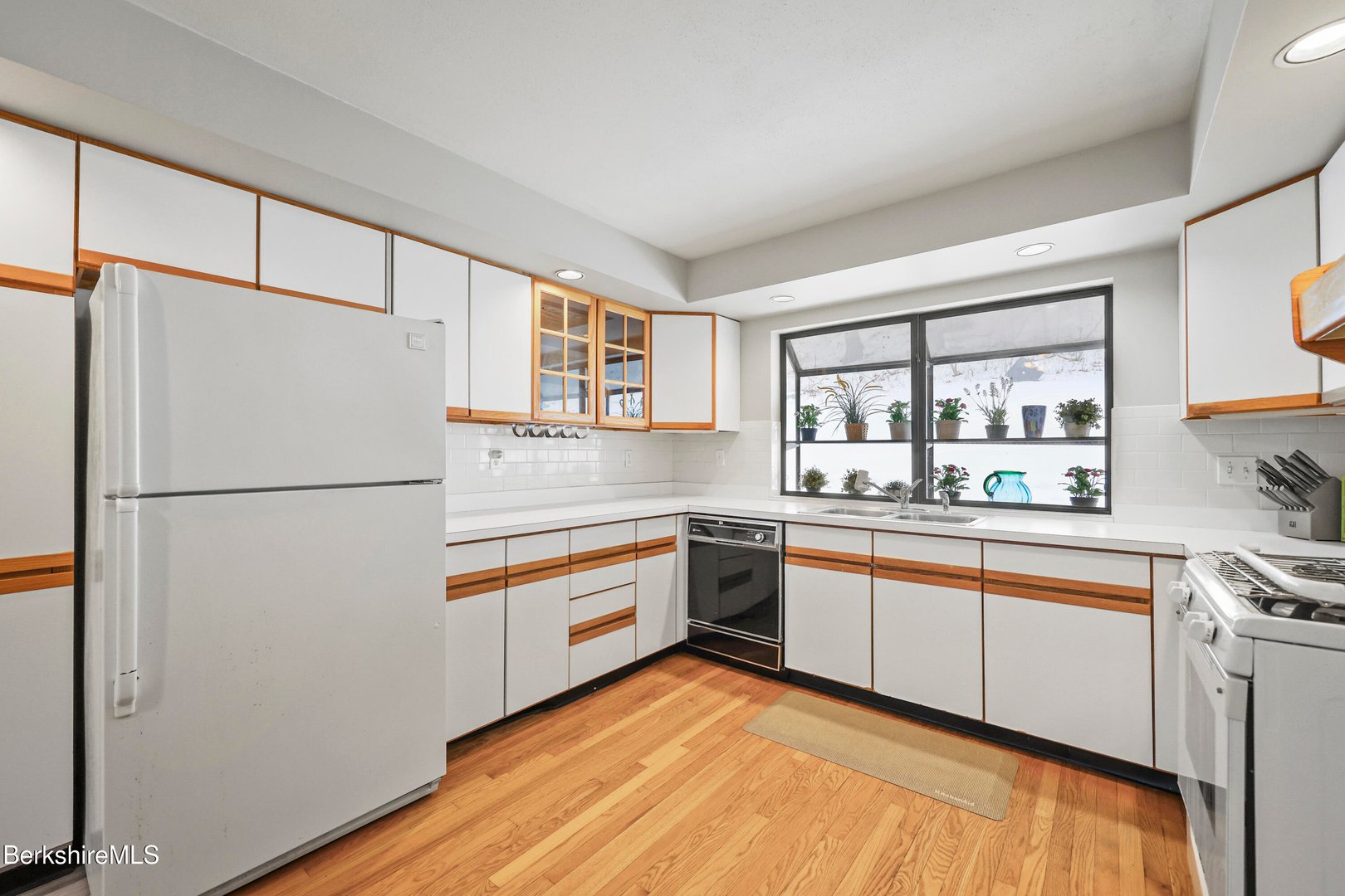 40 Prospect Hill Rd Photo 17