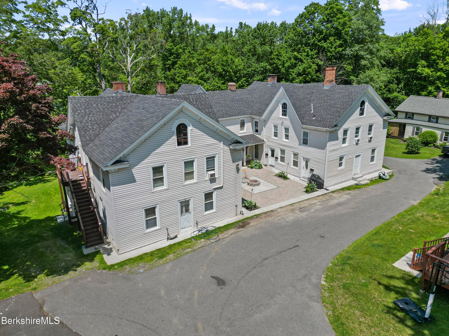 45 Forest St Photo 47