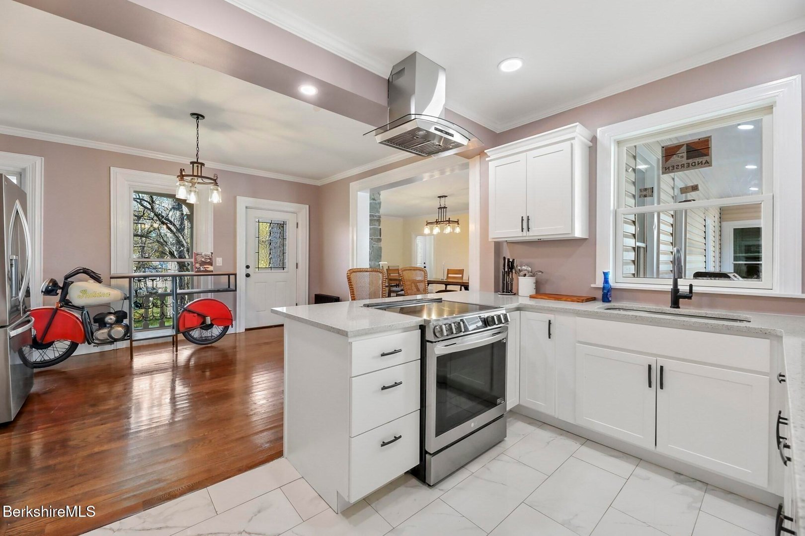 45 Forest St Photo 20