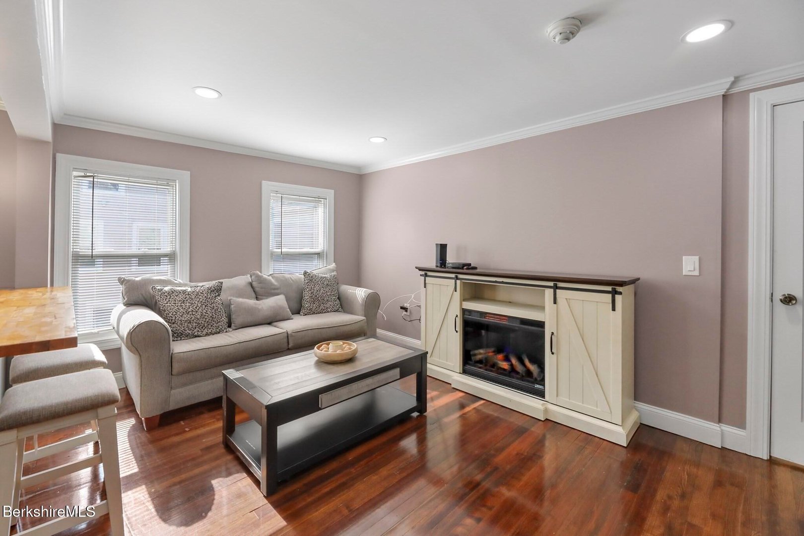 45 Forest St Photo 25