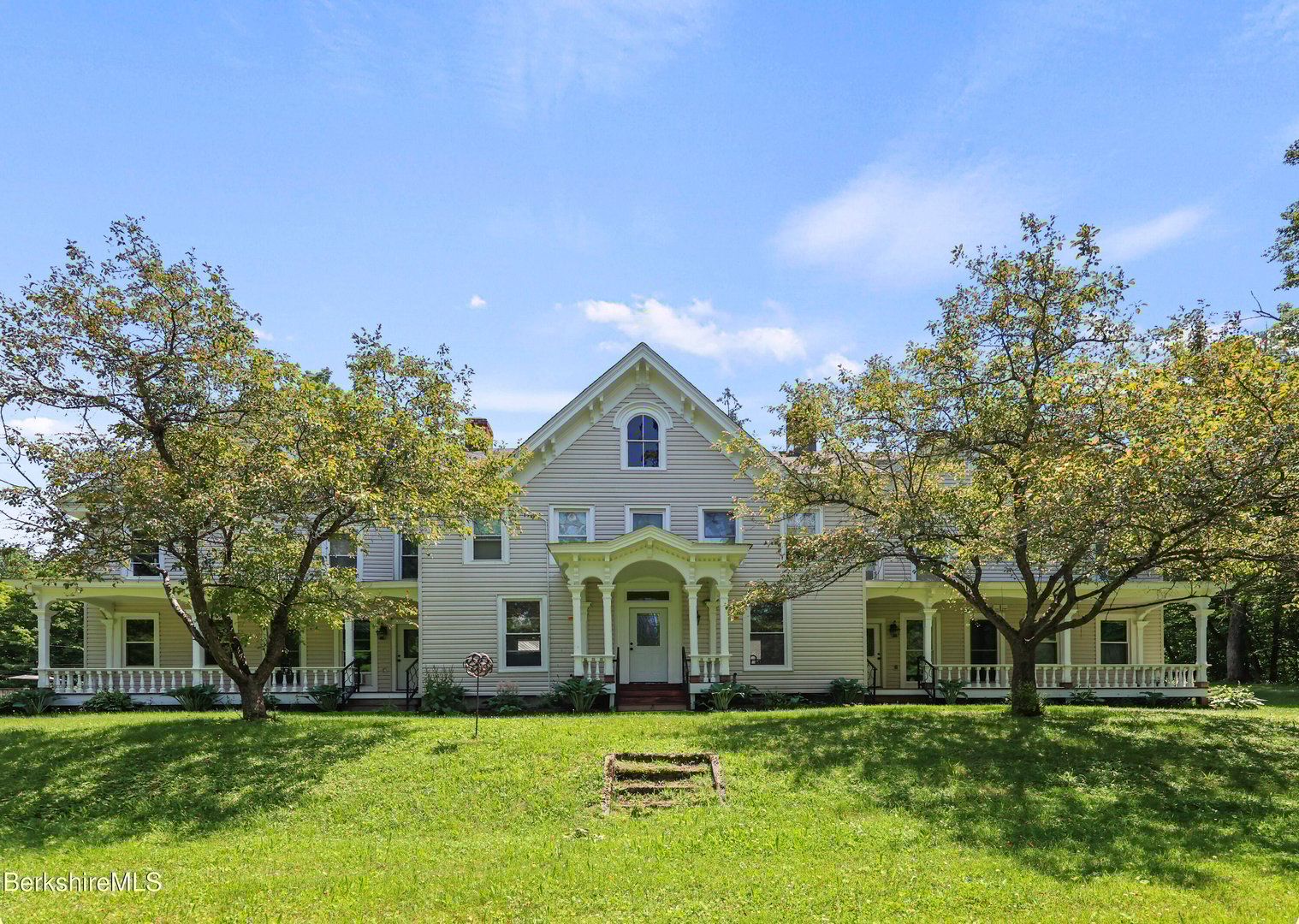 45 Forest St Photo 34