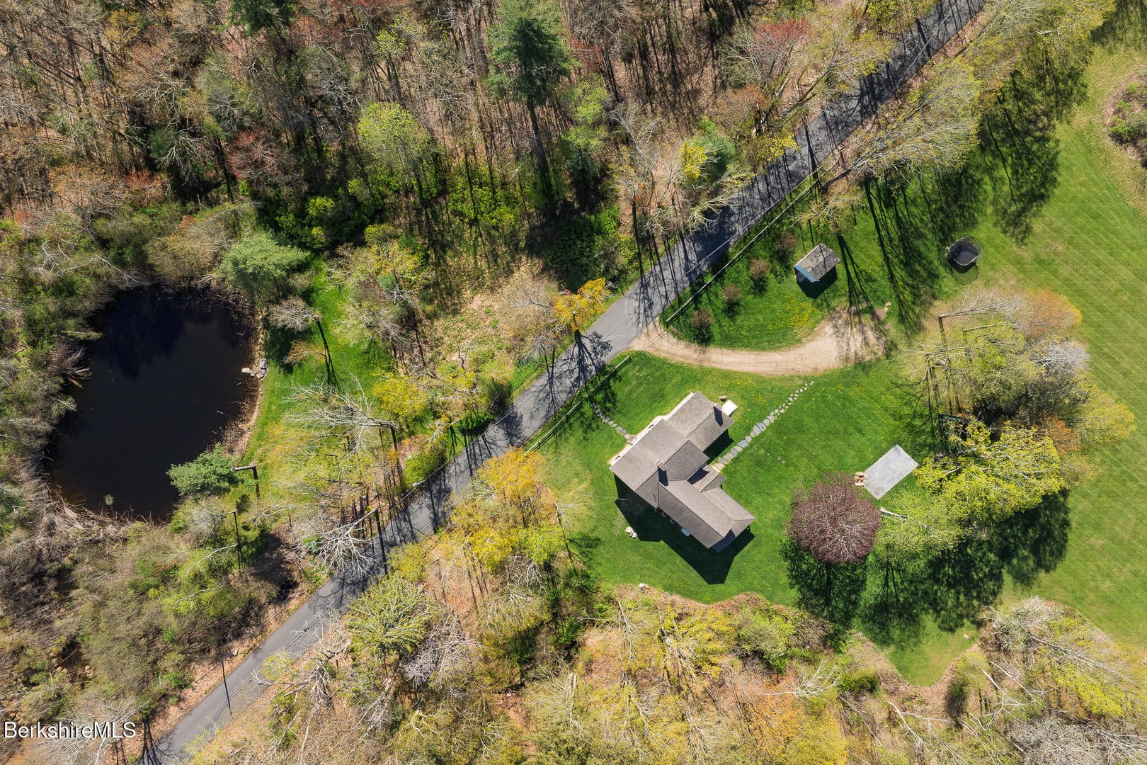 304 Hickey Hill Rd Photo 6