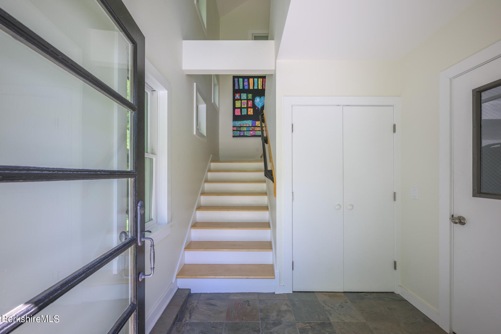 176 West Center Rd Photo 43