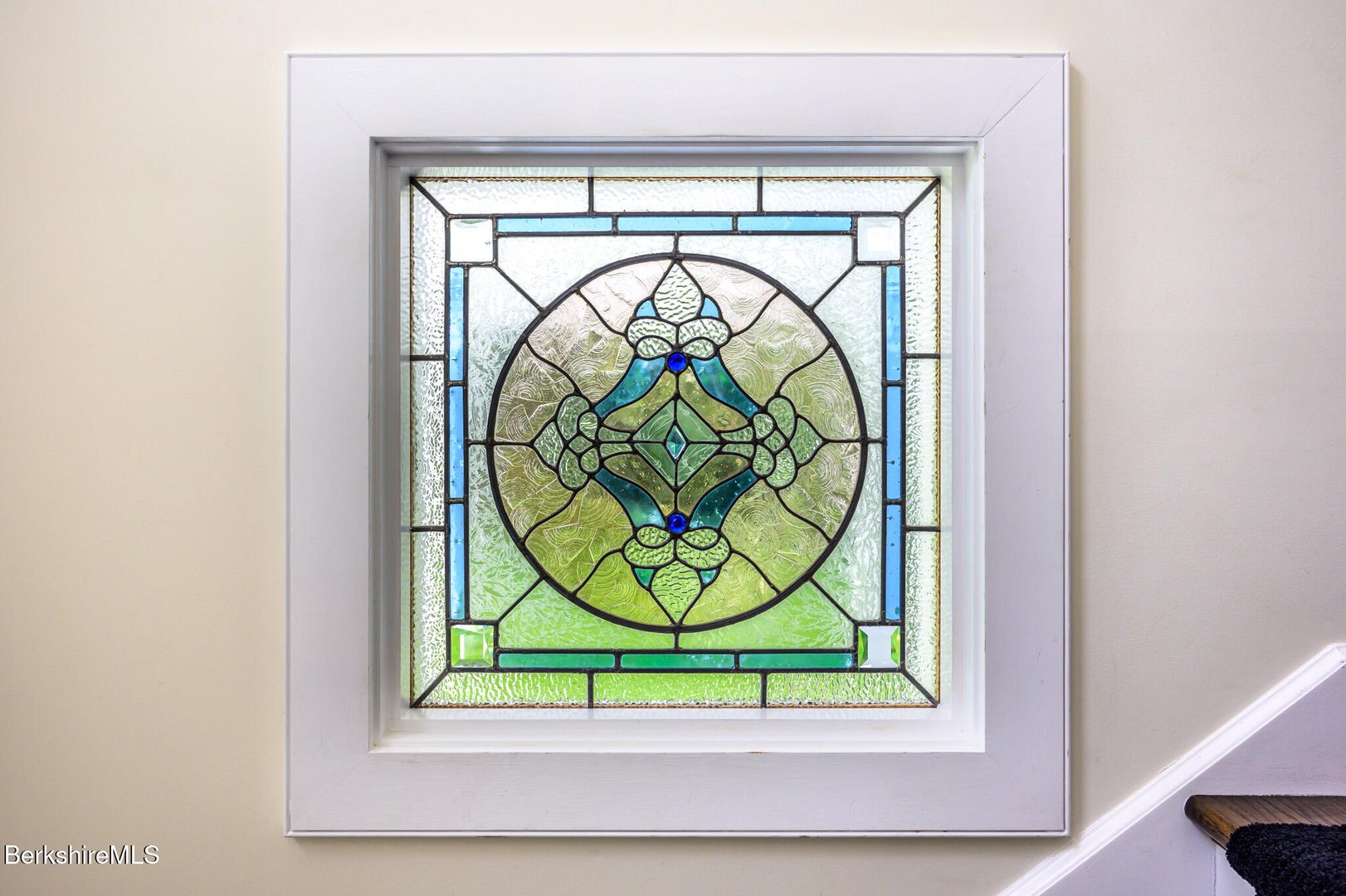 176 West Center Rd Photo 30