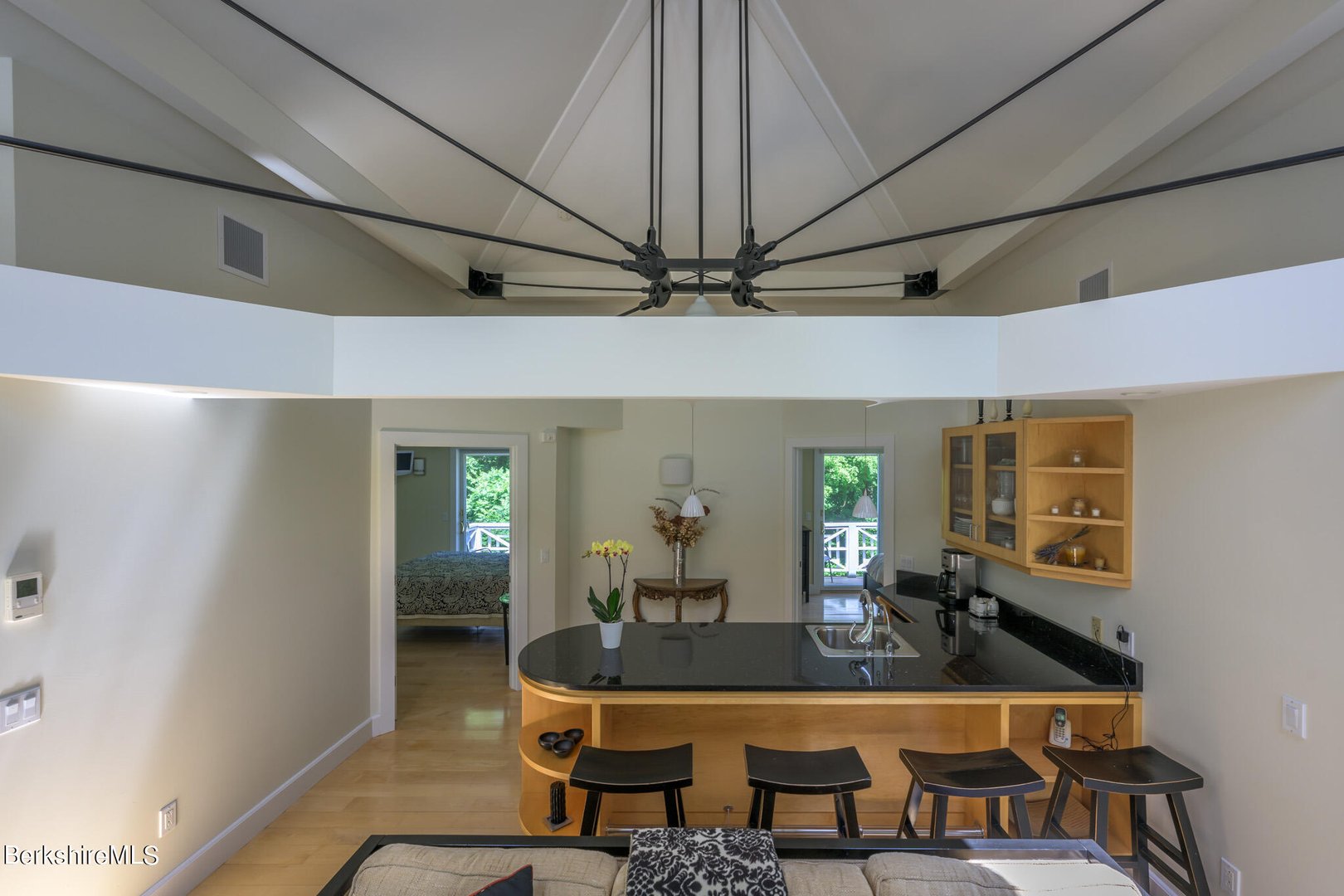 176 West Center Rd Photo 48