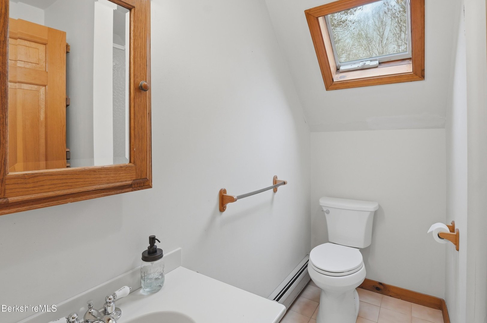 135 Mallard Dr Photo 32