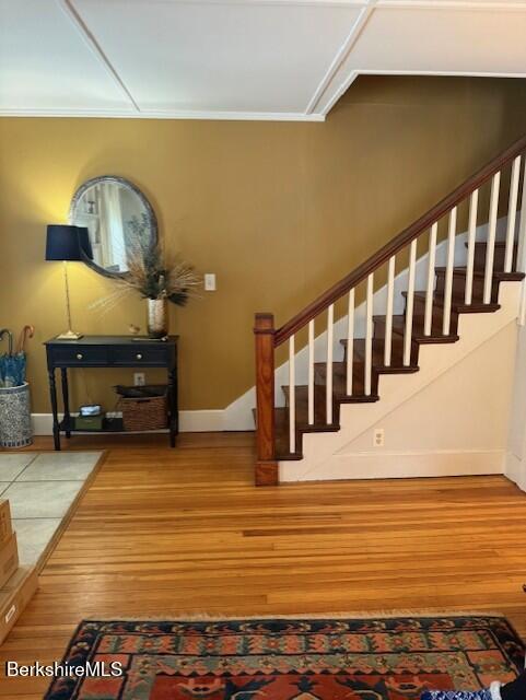 77 Carson Ave Photo 11