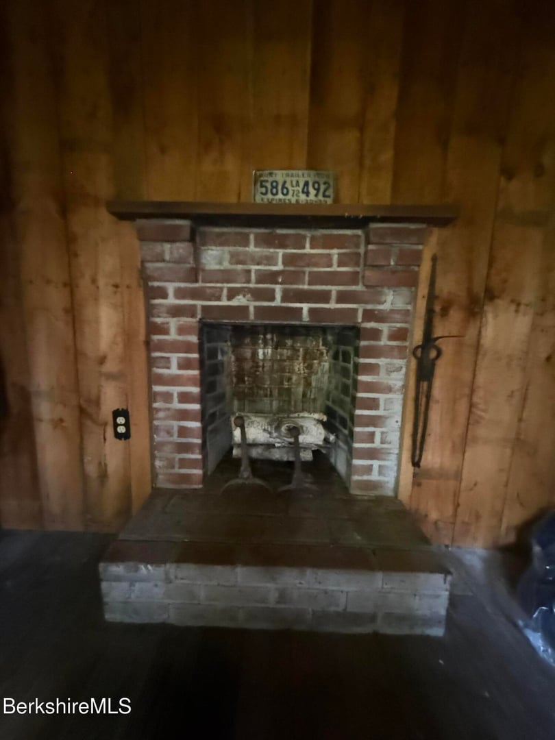 6 Beacon Hill Photo 44