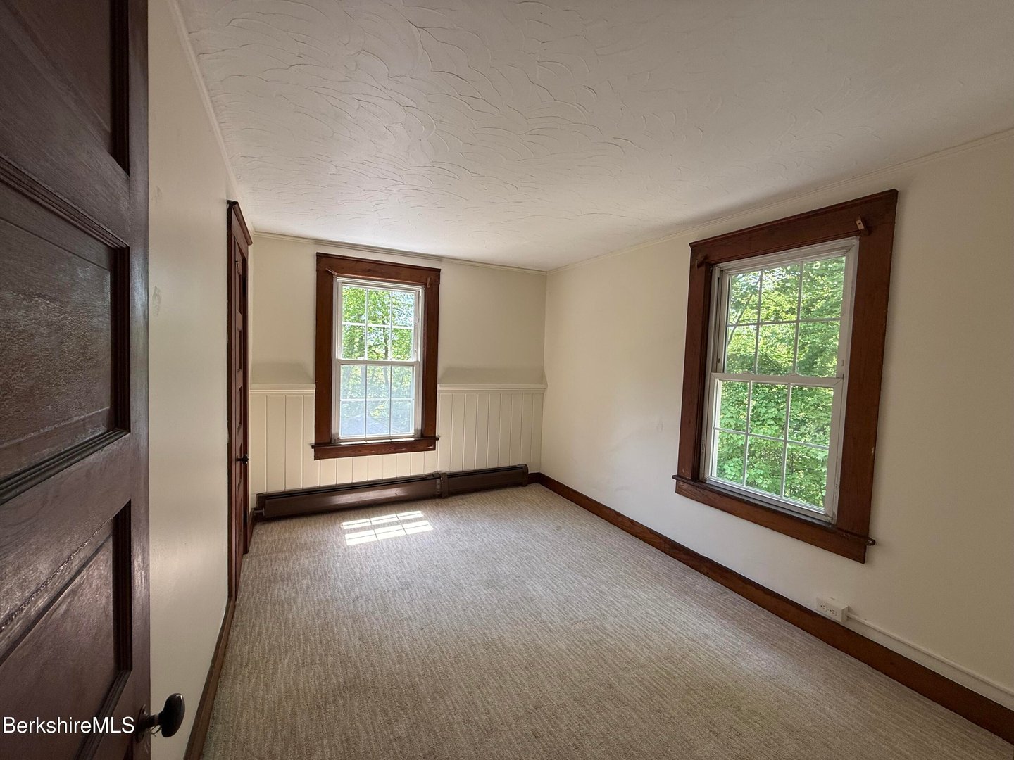 6 Beacon Hill Photo 28