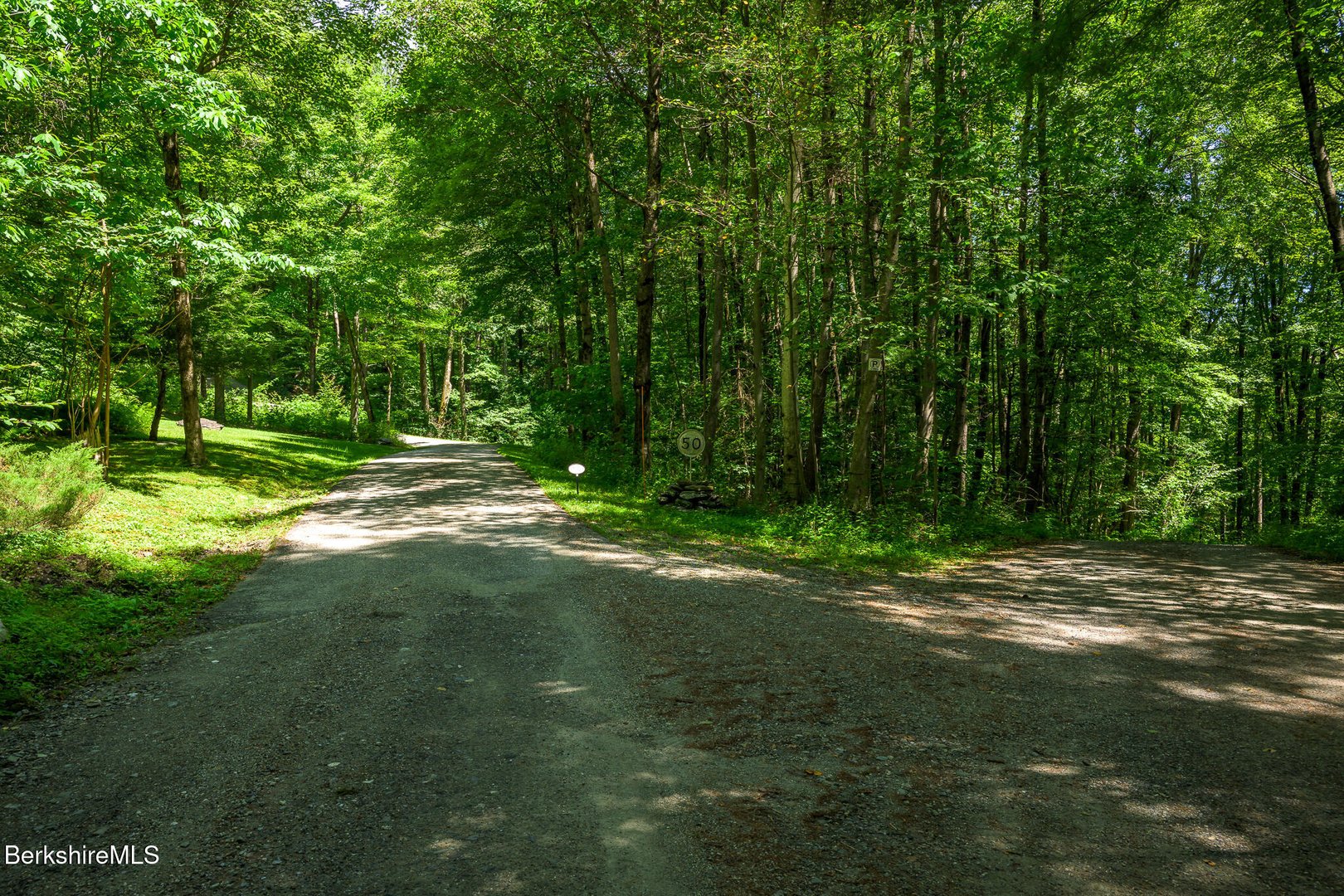 50 Old Village Rd Photo 3