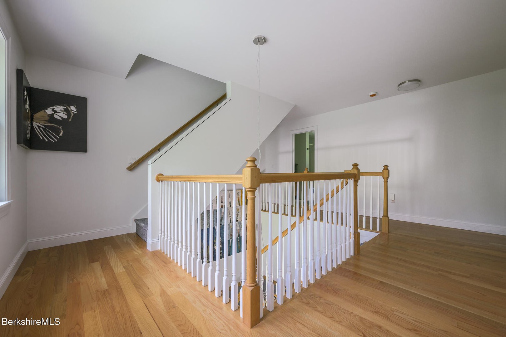 50 Old Village Rd Photo 42