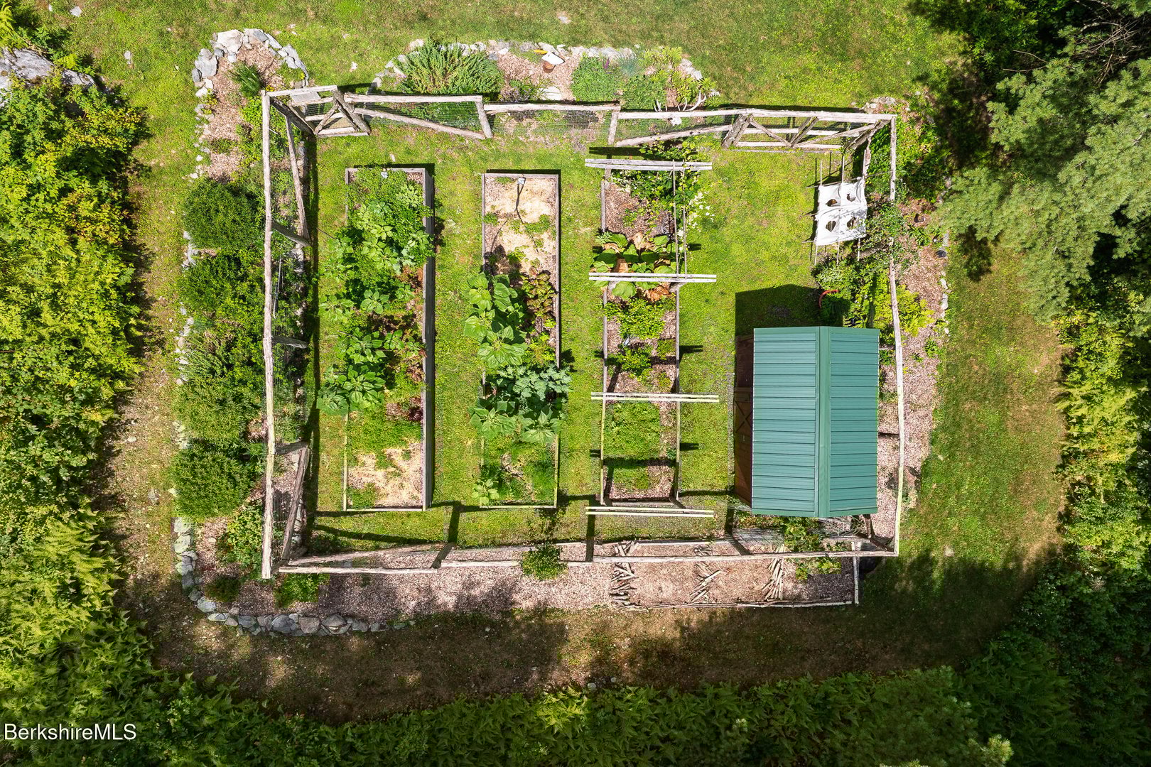 50 Old Village Rd Photo 59