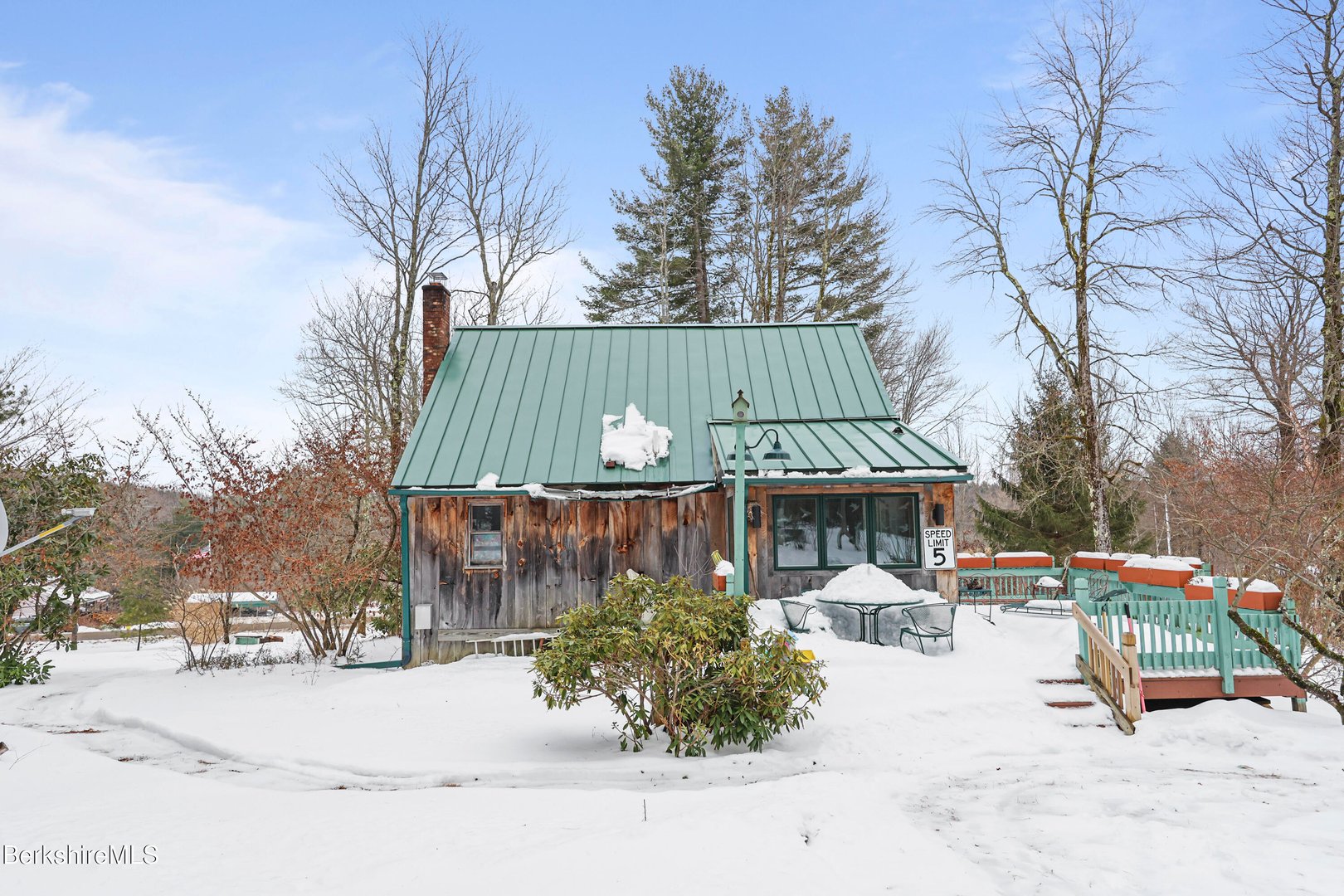 13 Jordan Rd Photo 33