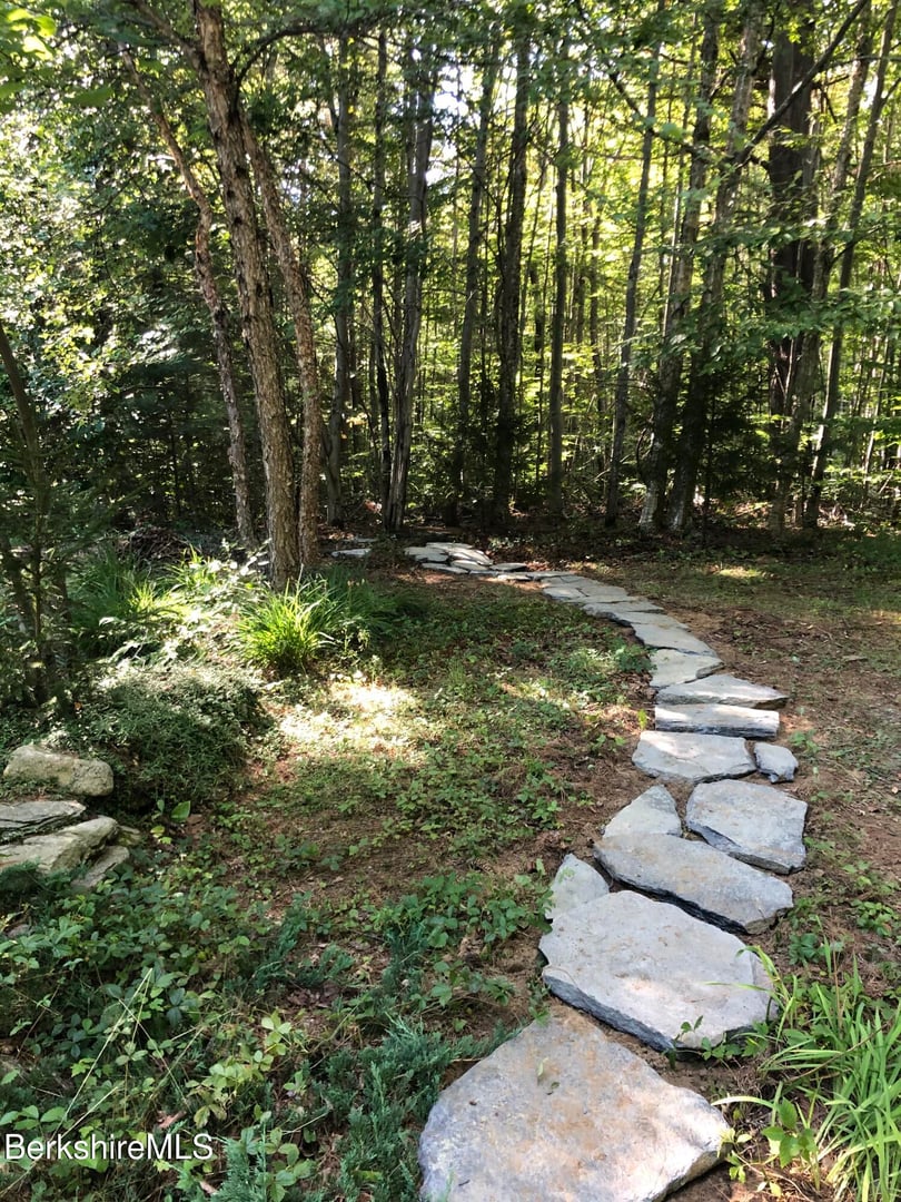 13 Jordan Rd Photo 50