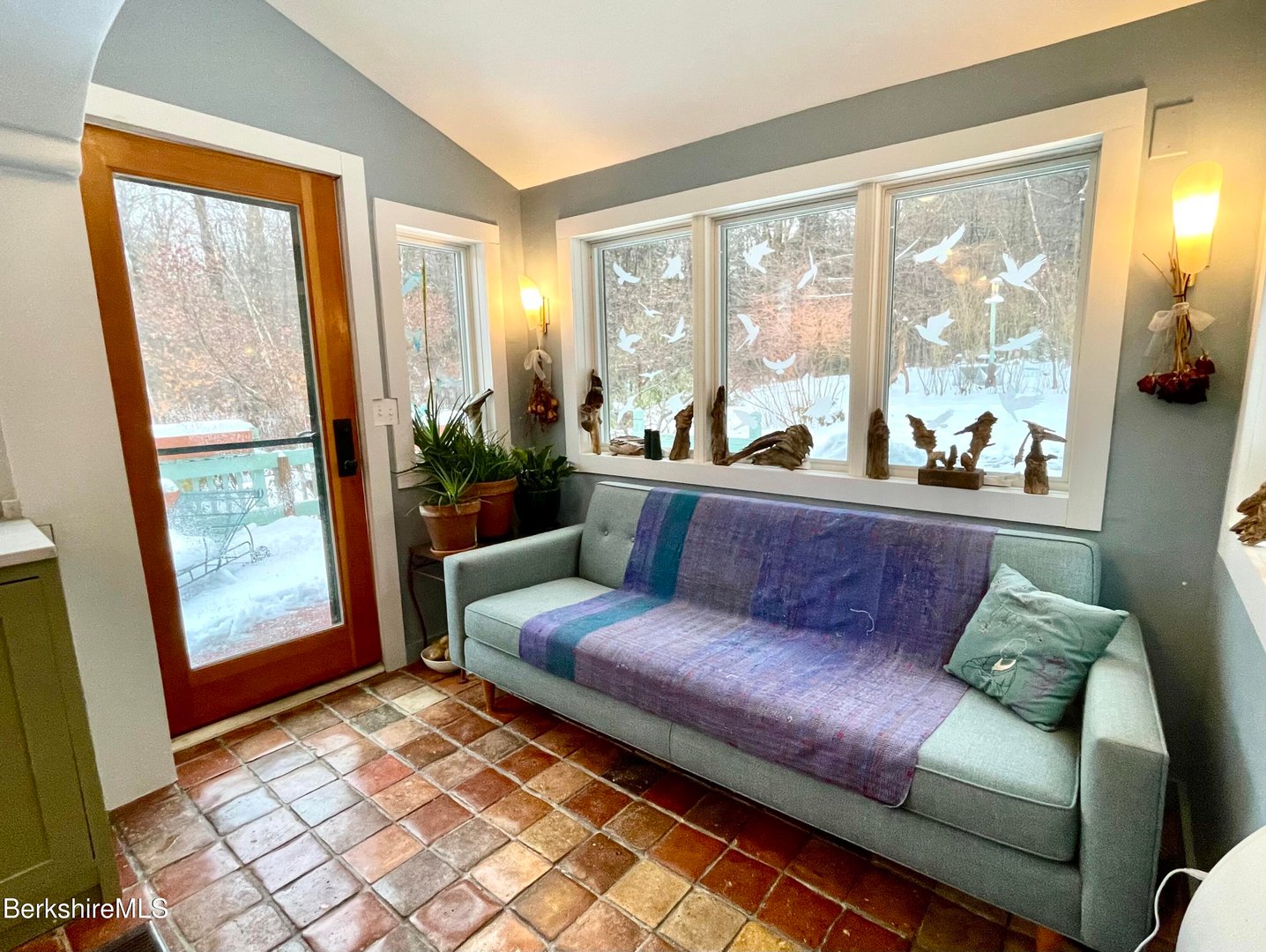 13 Jordan Rd Photo 17