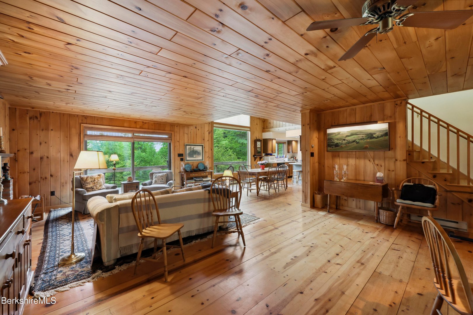 29 Old Village Rd Photo 9