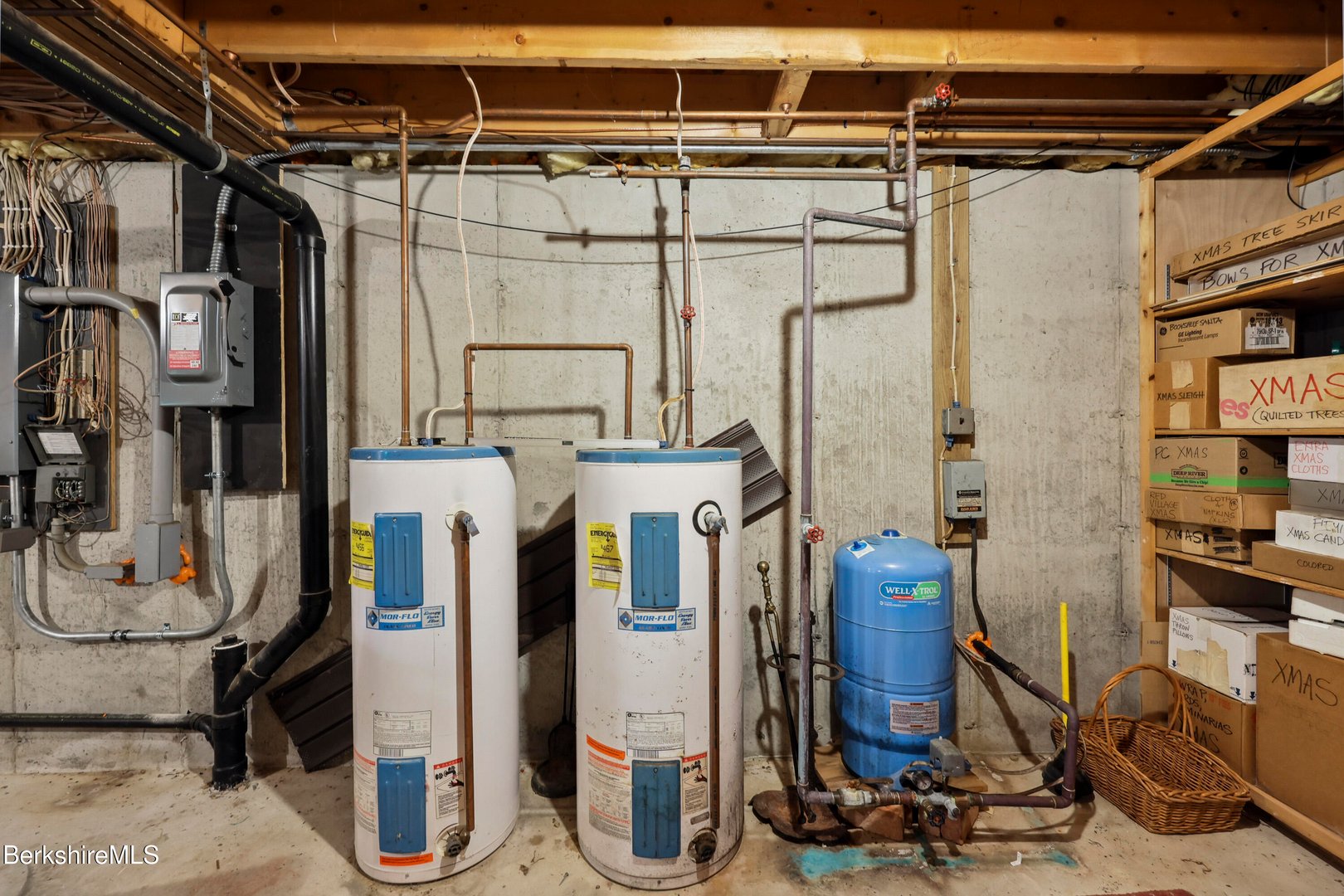 29 Old Village Rd Photo 70