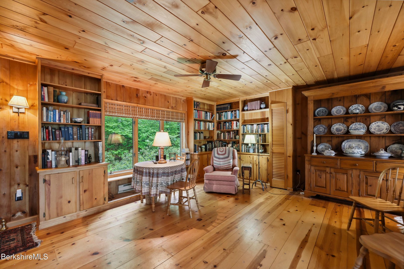 29 Old Village Rd Photo 12