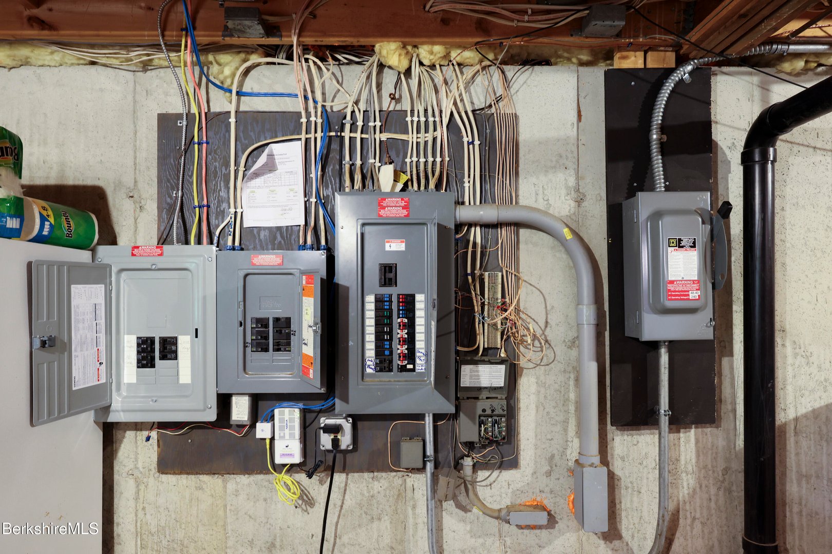 29 Old Village Rd Photo 71