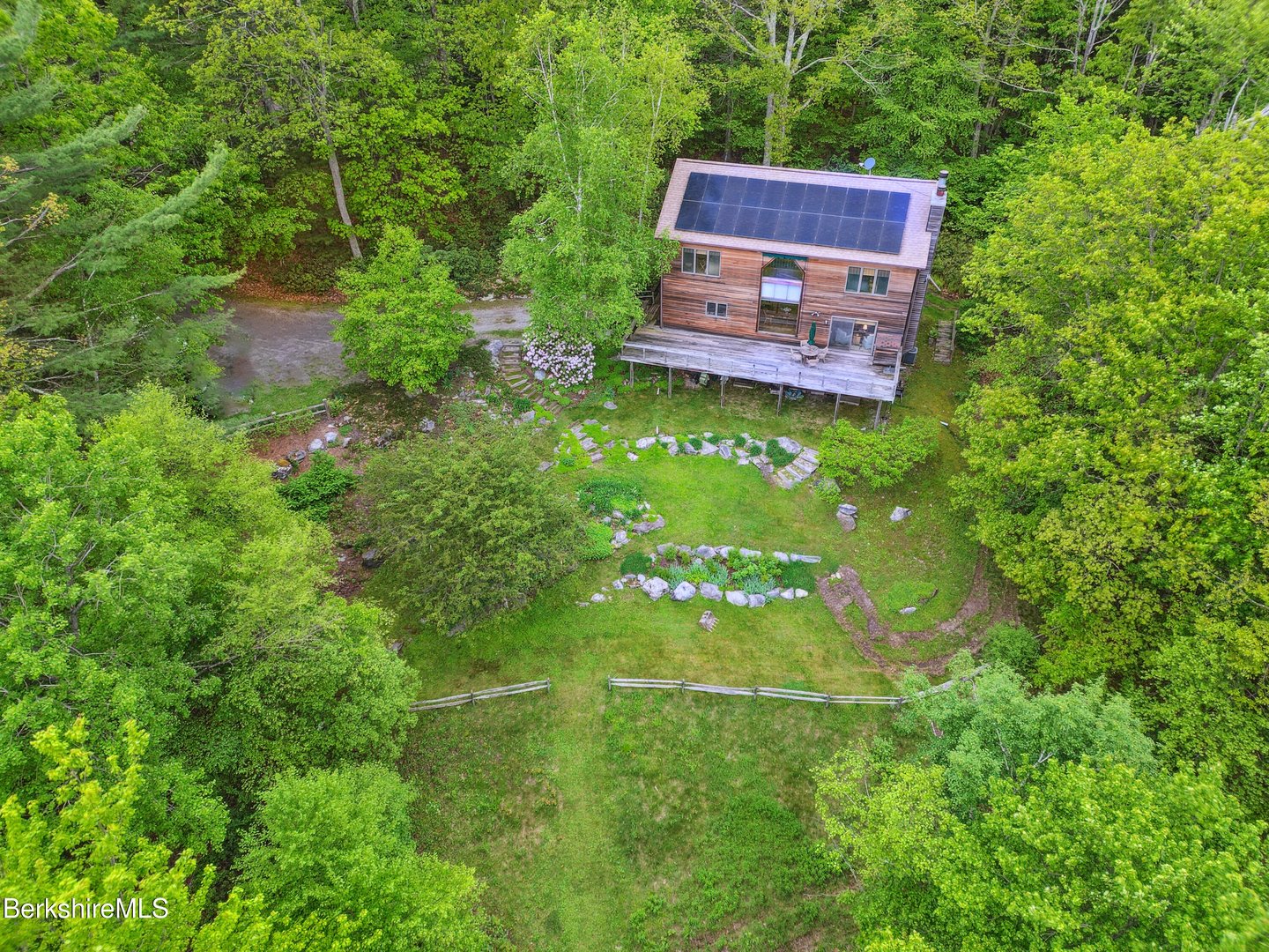 29 Old Village Rd Photo 74